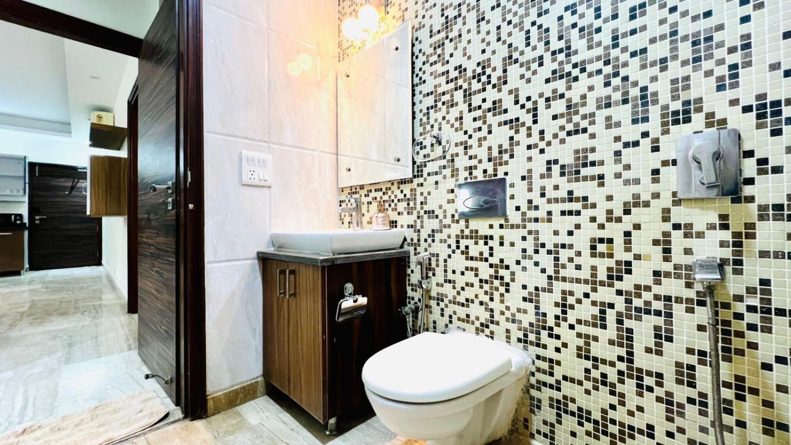 Olive Serviced Apartments - New Friends Colony نيودلهي المظهر الخارجي الصورة