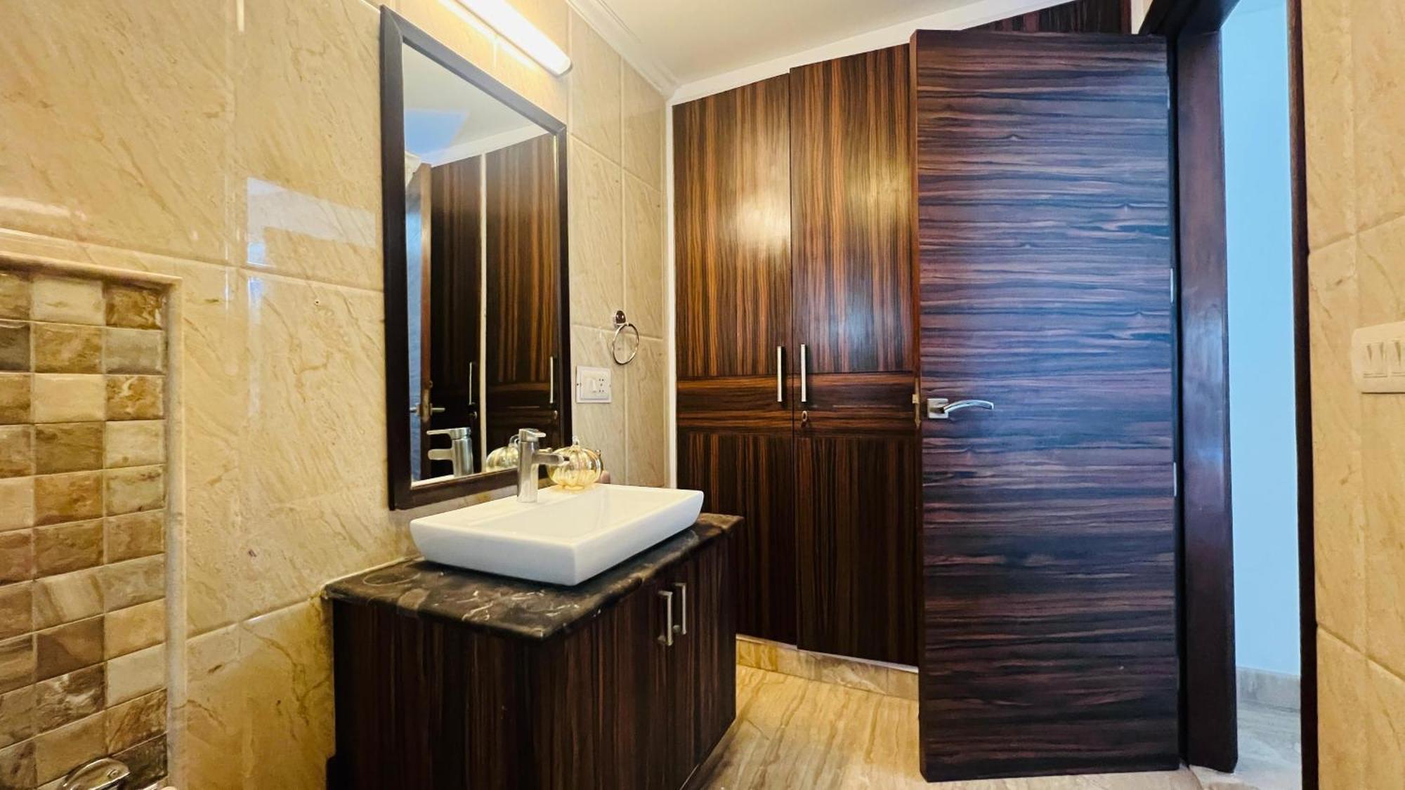 Olive Serviced Apartments - New Friends Colony نيودلهي المظهر الخارجي الصورة